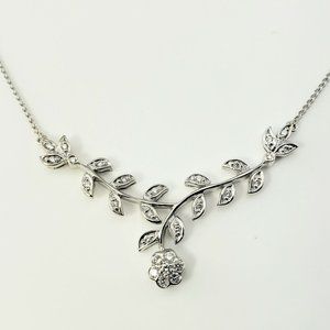 14 Karat White Gold and Diamond Floral Necklace